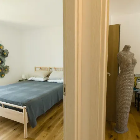 Discesa A With Terrace And Garden On Iseo Apartment
