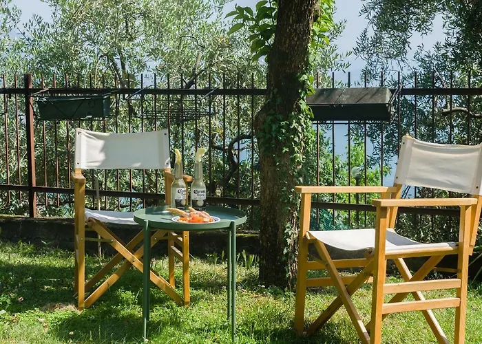 Enjoyiseolake - Discesa A With Terrace And Garden On Iseo Riva di Solto