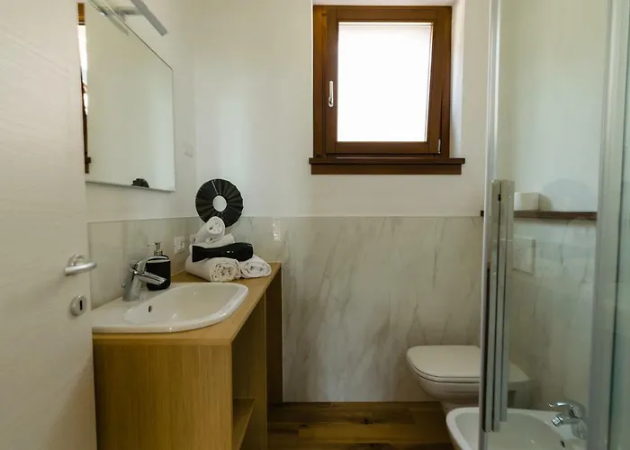 Lejlighed Enjoyiseolake - Discesa A With Terrace And Garden On Iseo *