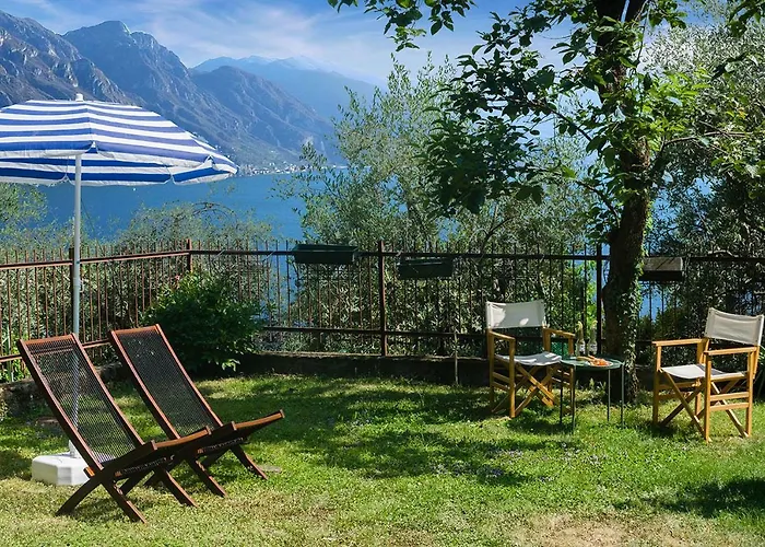Enjoyiseolake - Discesa A With Terrace And Garden On Iseo Lejlighed *